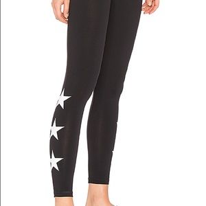 Strut-this star leggings in black